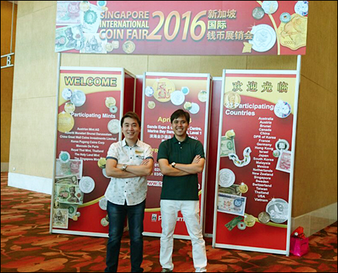 KH Lau and Aeson Goh visiting the Singapore Coin Fair, 2016.