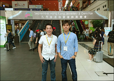 KH Lau and Aeson Goh visiting the Hong Kong Jewellery &amp; Gem Fair, 2016.